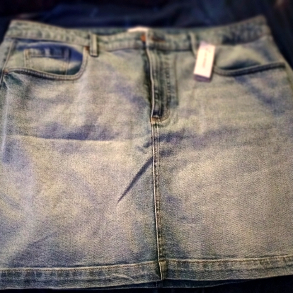 NWT Lane Bryant denim skirt 18